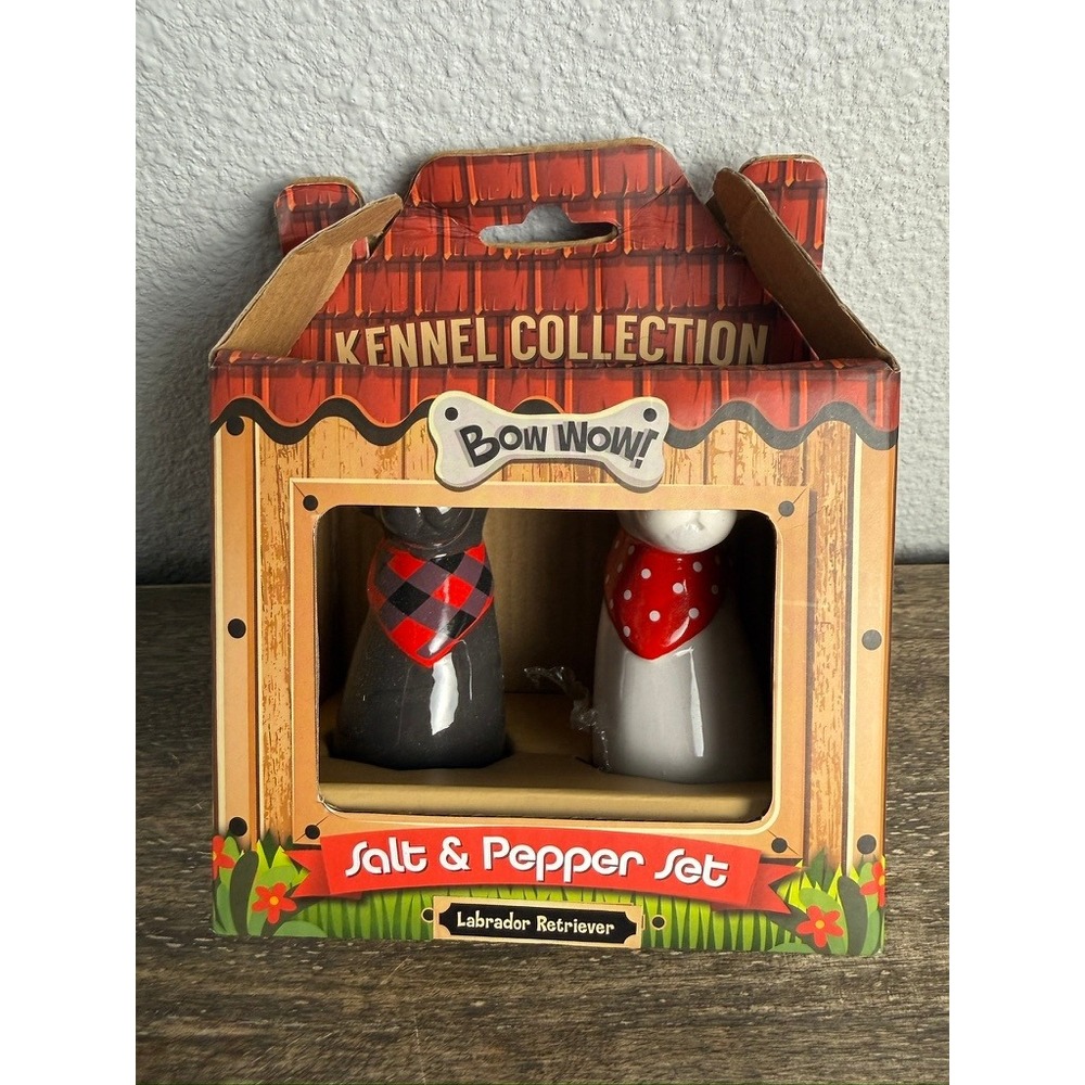 Streamline Bow Wow Kennel Collection Labrador Retriever Salt Pepper Shakers NIB